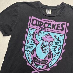 Johnny Cupcakes Mens Black Boston Snake Graphic T-Shirt Size L Make Cupcakes War